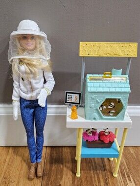 🐝 Barbie Beekeeper Career Doll & Playset Hive & Accessories